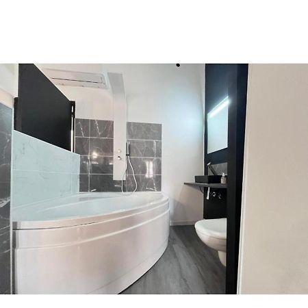 Charmant Studio Baignoire Narbonne Exteriör bild